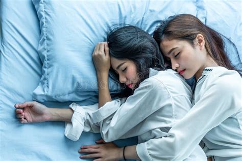 Lesbian porn sleeping. Things To Know About Lesbian porn sleeping. 